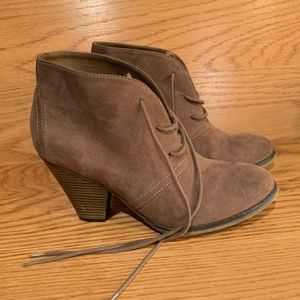 Size 9 suede booties